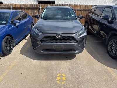 2021 Toyota RAV4 LE