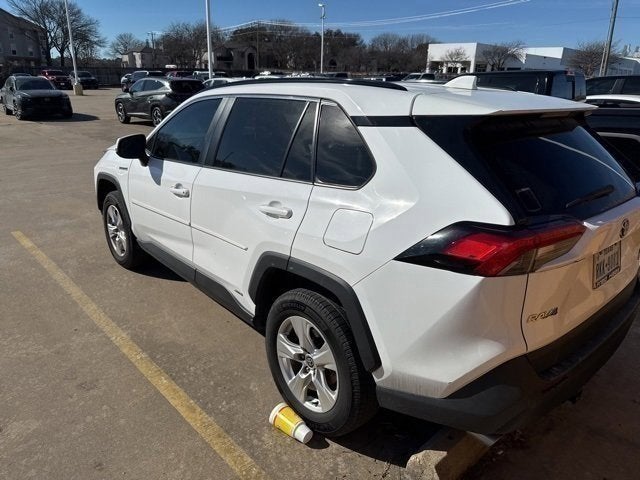 2021 Toyota RAV4 XLE