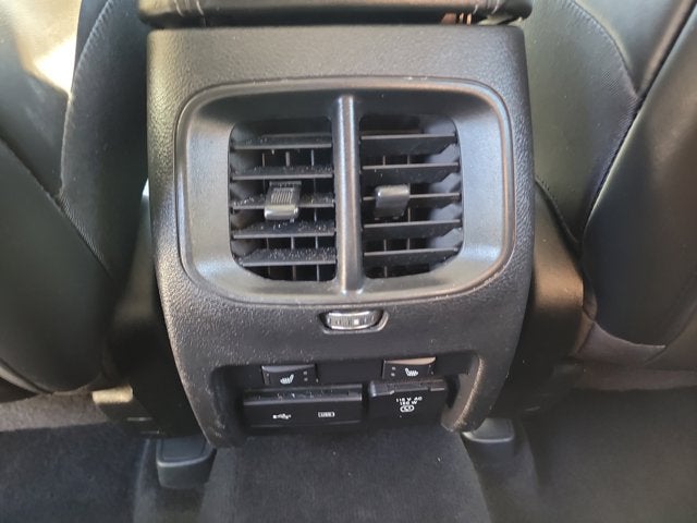 2019 Jeep Cherokee Overland