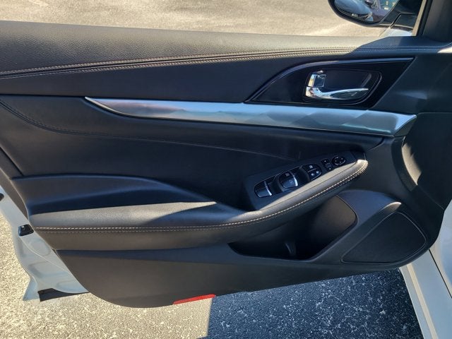 2023 Nissan Maxima SV