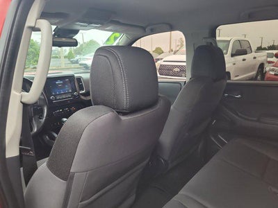 2022 Nissan Frontier SV