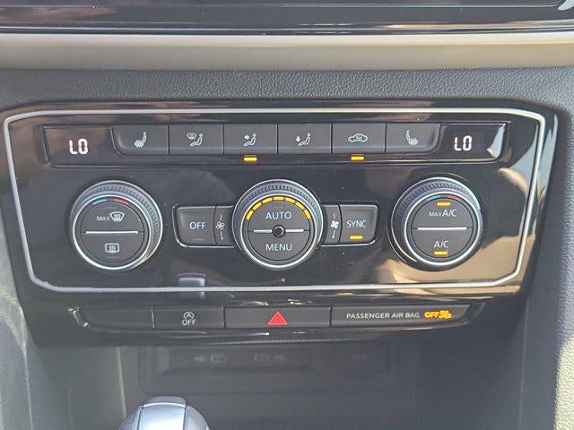 2023 Volkswagen Atlas Cross Sport 3.6L V6 SE with Technology