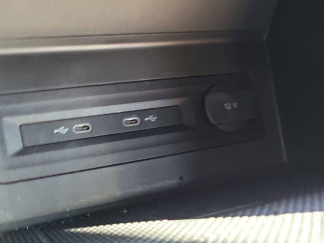 2023 Volkswagen Atlas Cross Sport 3.6L V6 SE with Technology