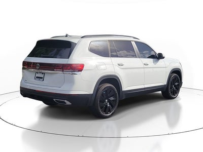 2024 Volkswagen Atlas 2.0T SE with Technology