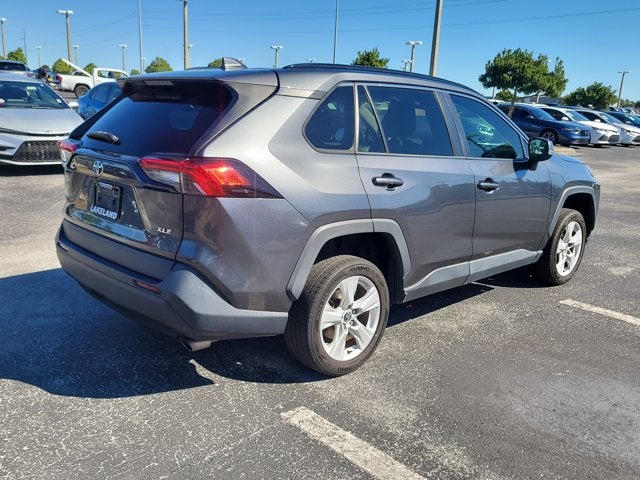 2020 Toyota RAV4 XLE