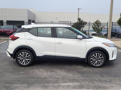 2023 Nissan Kicks SV