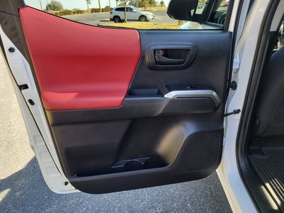 2022 Toyota Tacoma Base