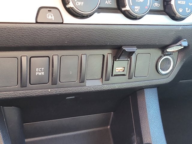 2022 Toyota TACOMA SR SR