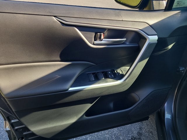 2025 Toyota RAV4 HYBRID Hybrid XLE