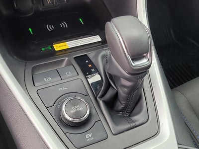 2022 Toyota RAV4 HYBRID Hybrid SE