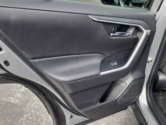 2022 Toyota RAV4 HYBRID Hybrid SE