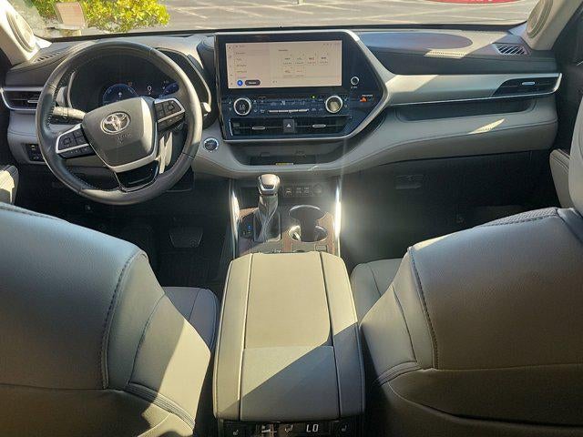 2023 Toyota HIGHLANDER HYBRD Hybrid Platinum