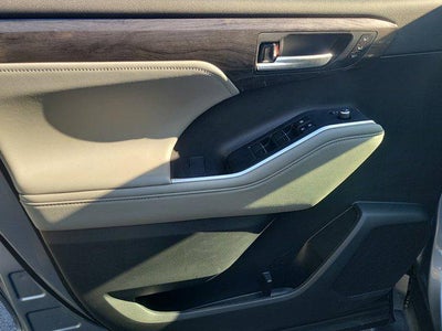 2023 Toyota HIGHLANDER HYBRD Hybrid Platinum