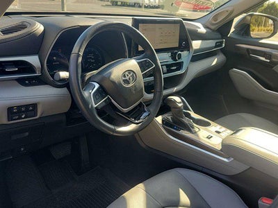 2023 Toyota HIGHLANDER HYBRD Hybrid Platinum