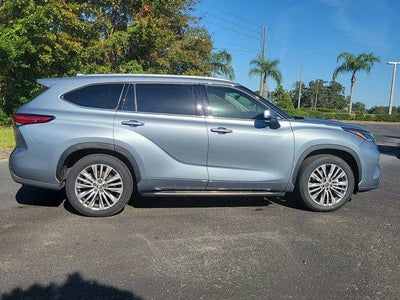 2023 Toyota HIGHLANDER HYBRD Hybrid Platinum