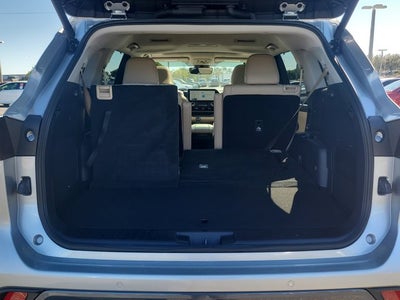 2025 Toyota HIGHLANDER Limited