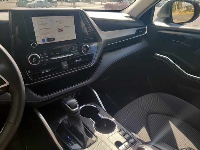 2025 Toyota HIGHLANDER LE