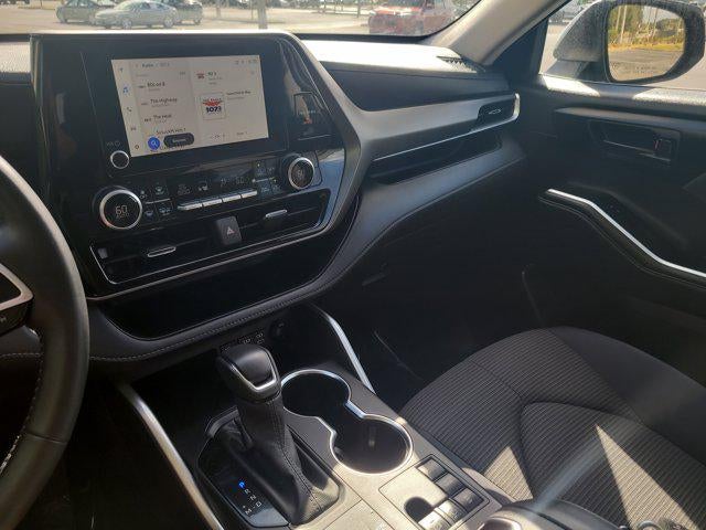 2025 Toyota HIGHLANDER LE