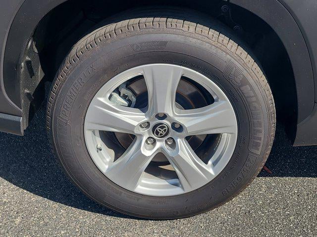 2025 Toyota HIGHLANDER LE