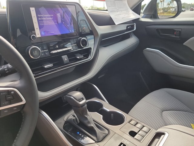 2024 Toyota Highlander LE