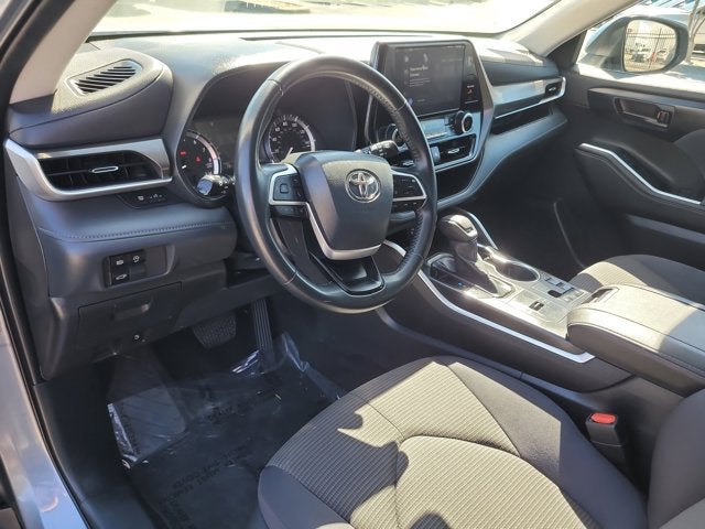 2023 Toyota HIGHLANDER LE