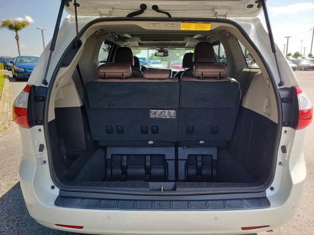 2019 Toyota Sienna XLE Auto Access Seat