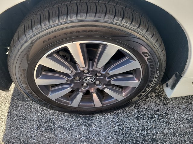2019 Toyota Sienna XLE Auto Access Seat