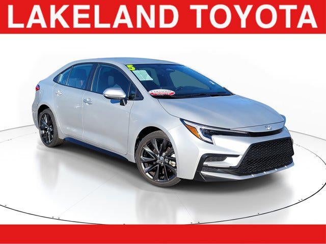 2025 Toyota COROLLA SE