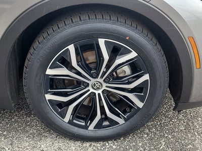 2023 Toyota Toyota Crown LTD Limited