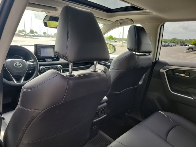 2020 Toyota RAV4 XLE Premium