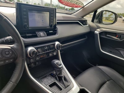 2020 Toyota RAV4 XLE Premium