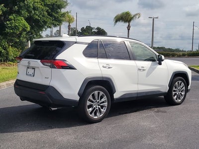 2020 Toyota RAV4 XLE Premium