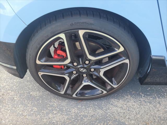 2022 Hyundai Veloster N Base