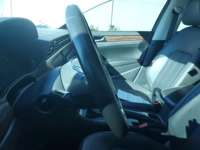 2022 Volkswagen Passat 2.0T Limited Edition