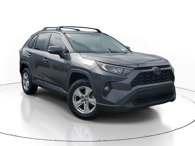 2021 Toyota RAV4 XLE FWD's photo