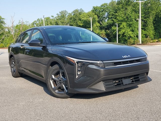 2025 Kia K4 LXS AT's photo