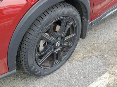 2021 Nissan Kicks SR