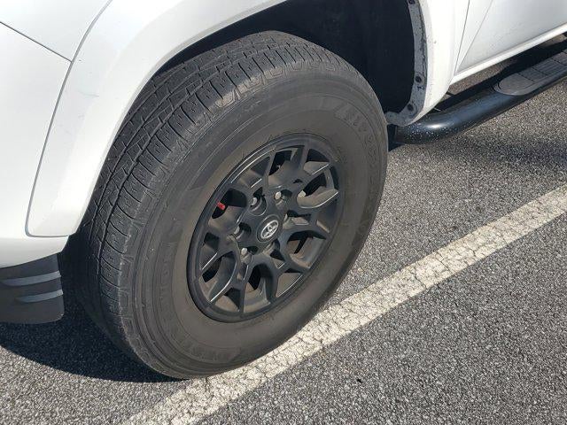 2022 Toyota Tacoma 2WD SR5