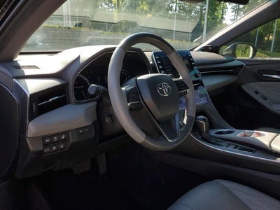 2022 Toyota Avalon Hybrid Limited