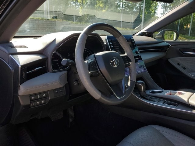 2022 Toyota Avalon Hybrid Limited