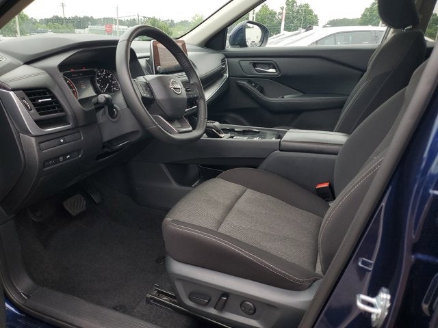 2025 Nissan Rogue SV - Photo 15