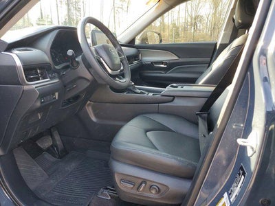 2025 Toyota Grand Highlander LE