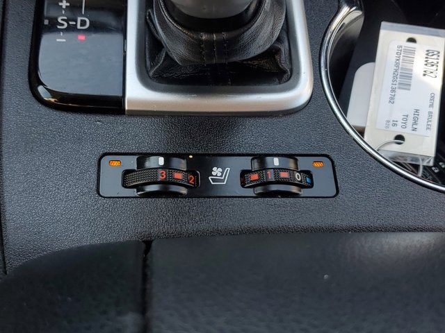 2016 Toyota Highlander Base