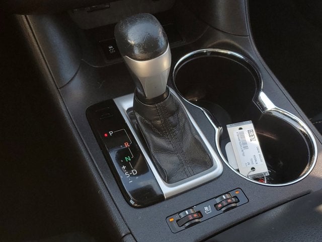 2016 Toyota Highlander Base