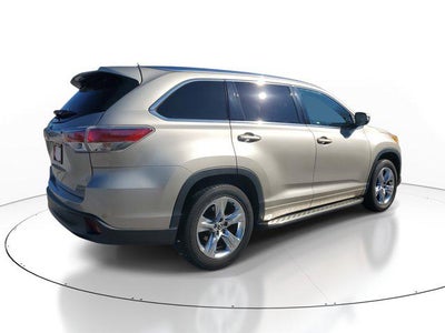 2016 Toyota Highlander Base