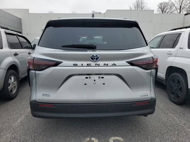 2024 Toyota Sienna XLE