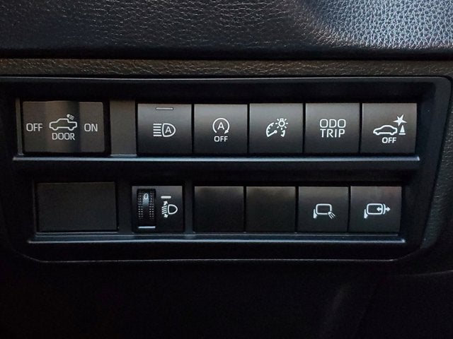 2022 Toyota Tundra 2WD SR5