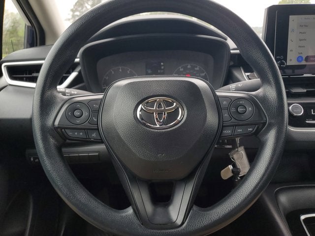 2025 Toyota Corolla LE - Photo 18