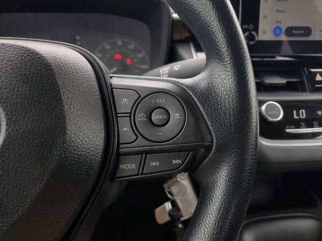 2025 Toyota Corolla LE - Photo 20