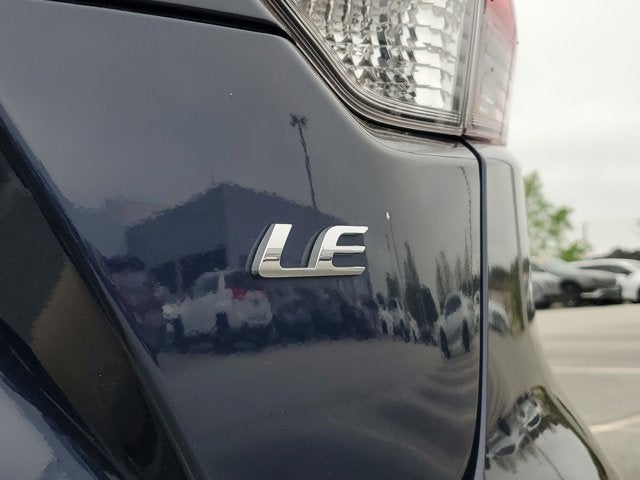 2025 Toyota Corolla LE - Photo 7